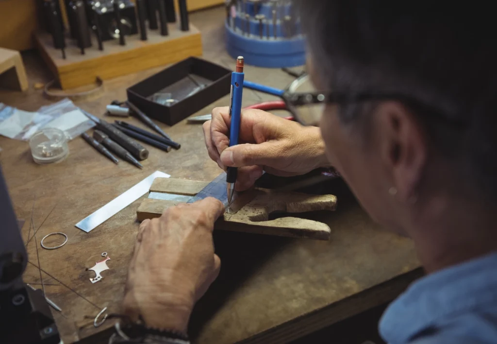 How Complimentary Jewelry Services Help Extend the Life of Your Jewelry