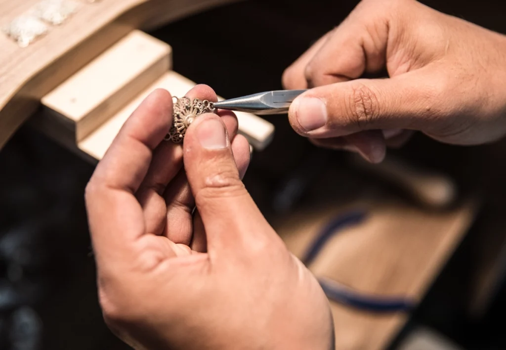 How Much Does a Jewelry Appraisal Cost in 2026?