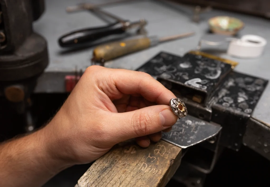 How to Identify Fake Jewelry Before Getting an Appraisal