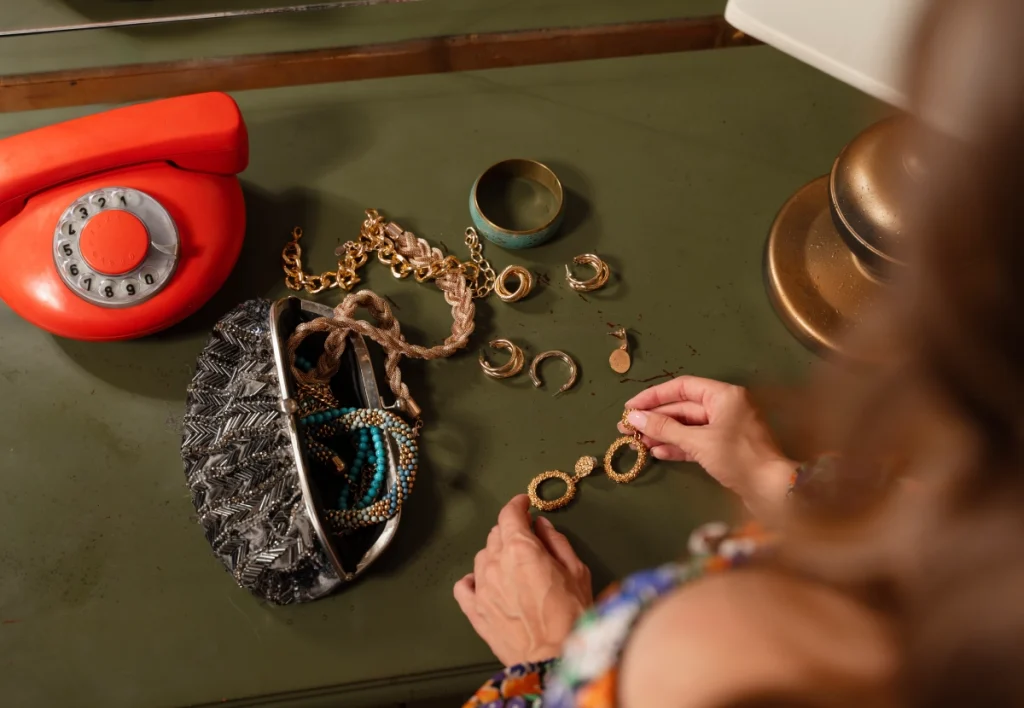 Top Factors That Affect Antique Jewelry Appraisal Value (2026 Guide)